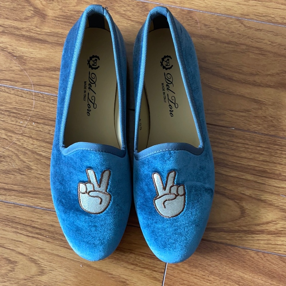 Del Toro Peace Sign Loafers